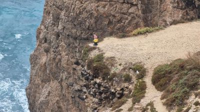 Gartenzwerg am "Ende der Welt"
Am südwestlichsten Punkt von Europa (Sagres, Portugal) ist tatsächlich dieser Gartenzwerg zu finden. Aufgenommen im Dezember 2021.
